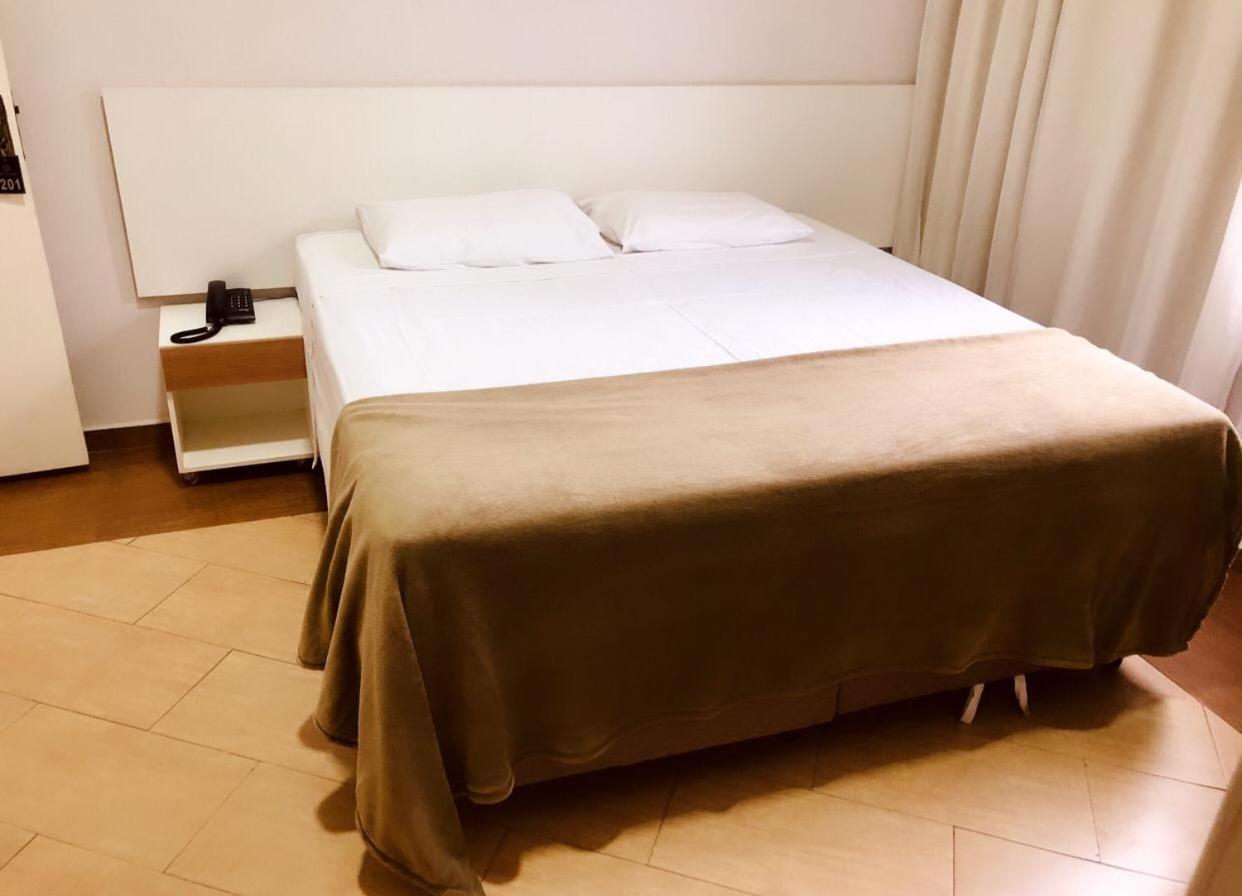 Hotel Belvedere Araras - Facil Acesso Hospital Sao Leopoldo E Faculdades Kültér fotó