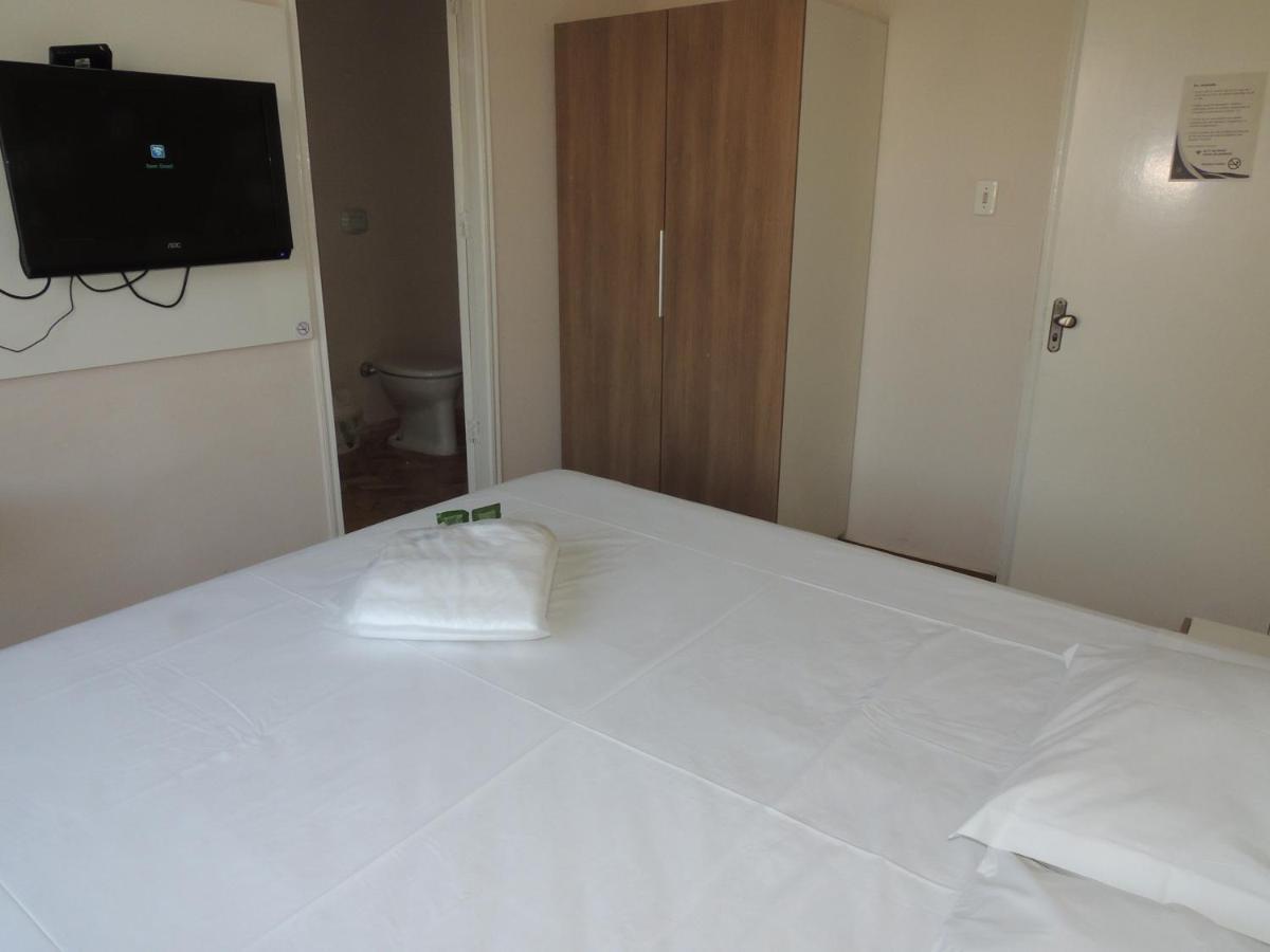 Hotel Belvedere Araras - Facil Acesso Hospital Sao Leopoldo E Faculdades Kültér fotó