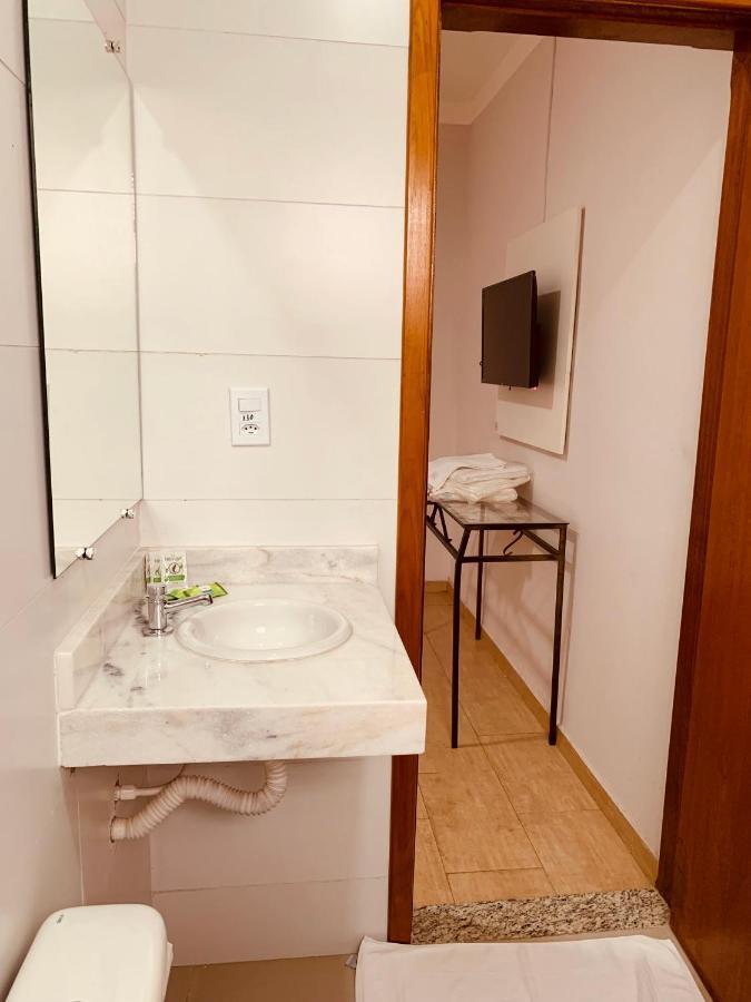 Hotel Belvedere Araras - Facil Acesso Hospital Sao Leopoldo E Faculdades Kültér fotó