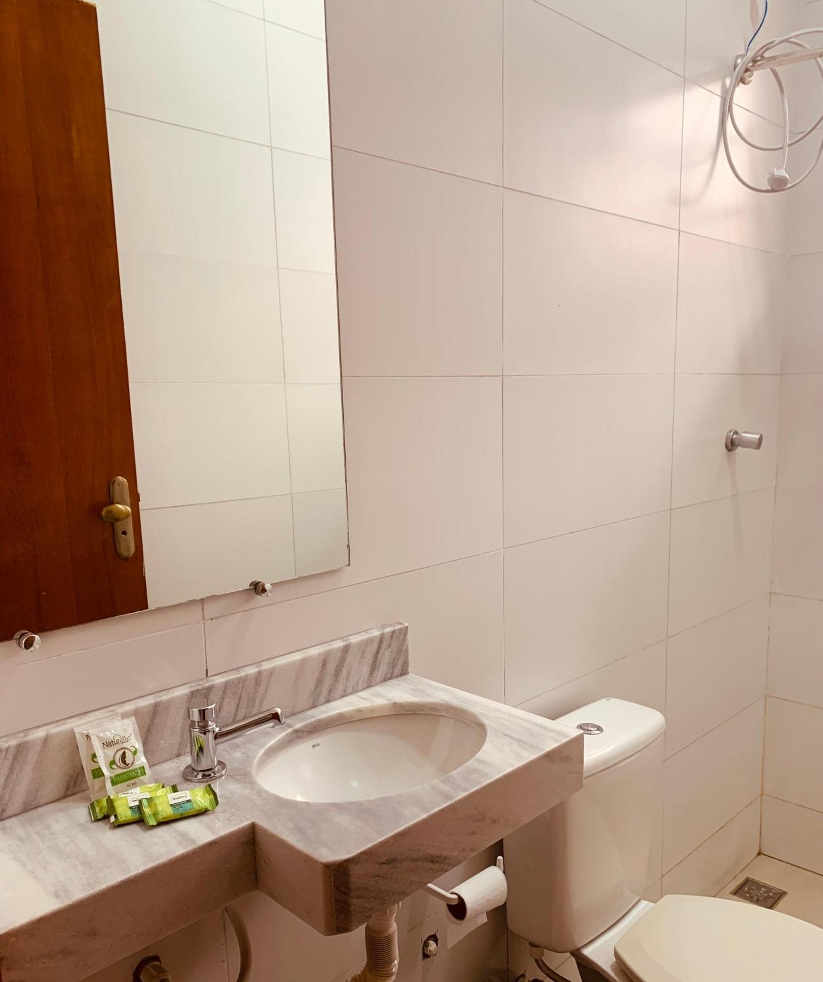 Hotel Belvedere Araras - Facil Acesso Hospital Sao Leopoldo E Faculdades Szoba fotó